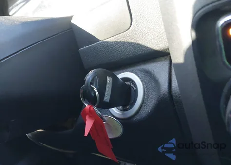 2017 Ram 1500 Tradesman 4X4 6'4 Box z USA, uszkodzony, nr VIN 1C6RR7FGXHS738261